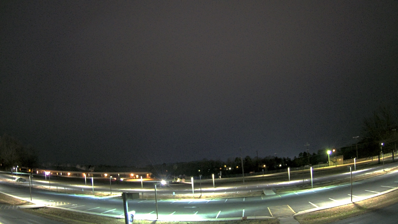 Thumbnail for current weather camera view from Prince Edward MS in Farmville, Virginia