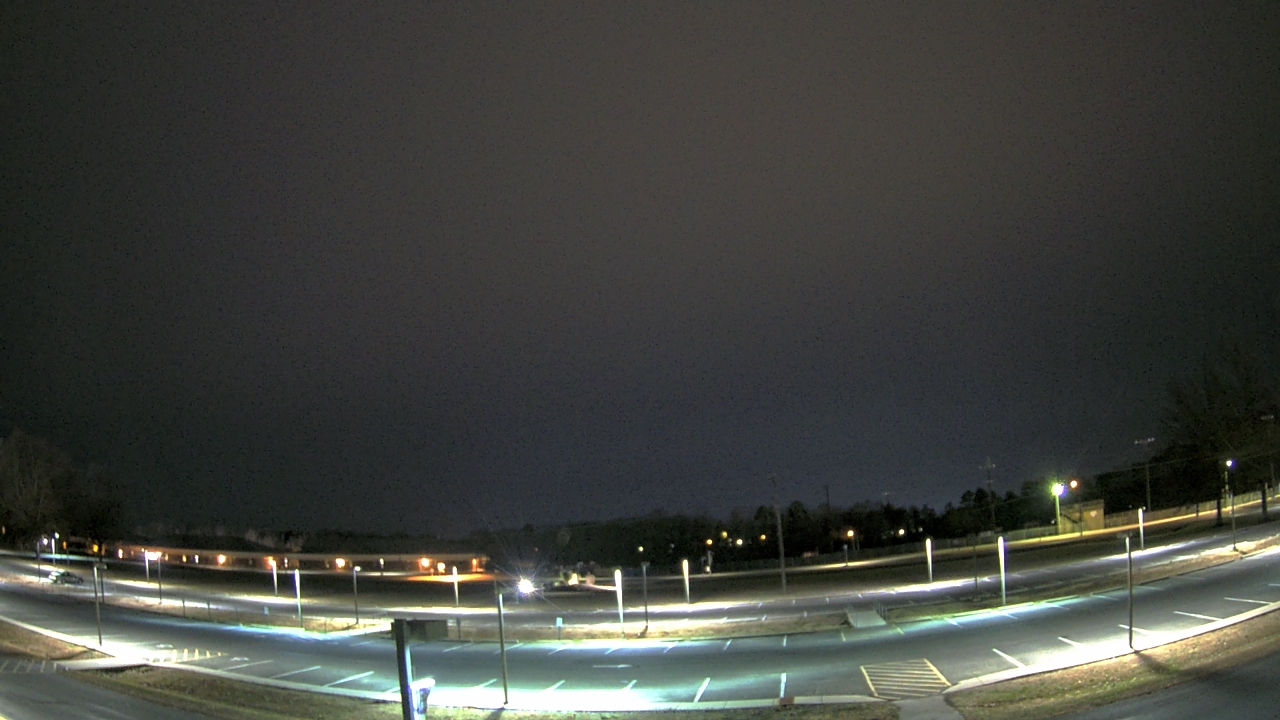 Thumbnail for current weather camera view from Prince Edward MS in Farmville, Virginia