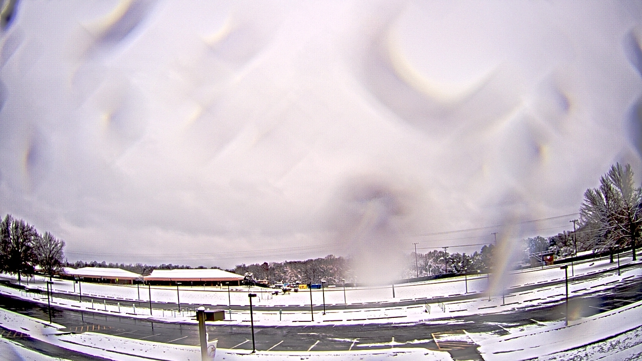 Thumbnail for current weather camera view from Prince Edward MS in Farmville, Virginia