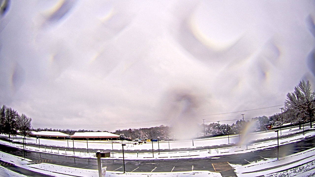 Thumbnail for current weather camera view from Prince Edward MS in Farmville, Virginia