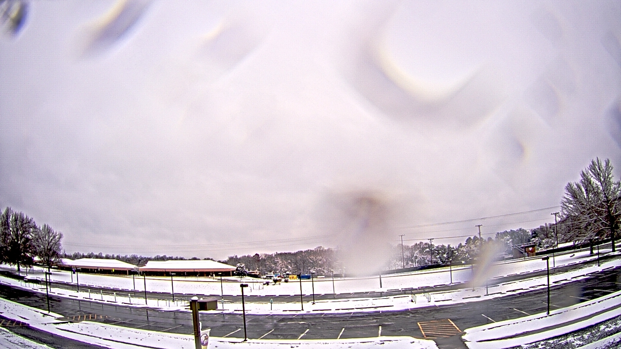 Thumbnail for current weather camera view from Prince Edward MS in Farmville, Virginia