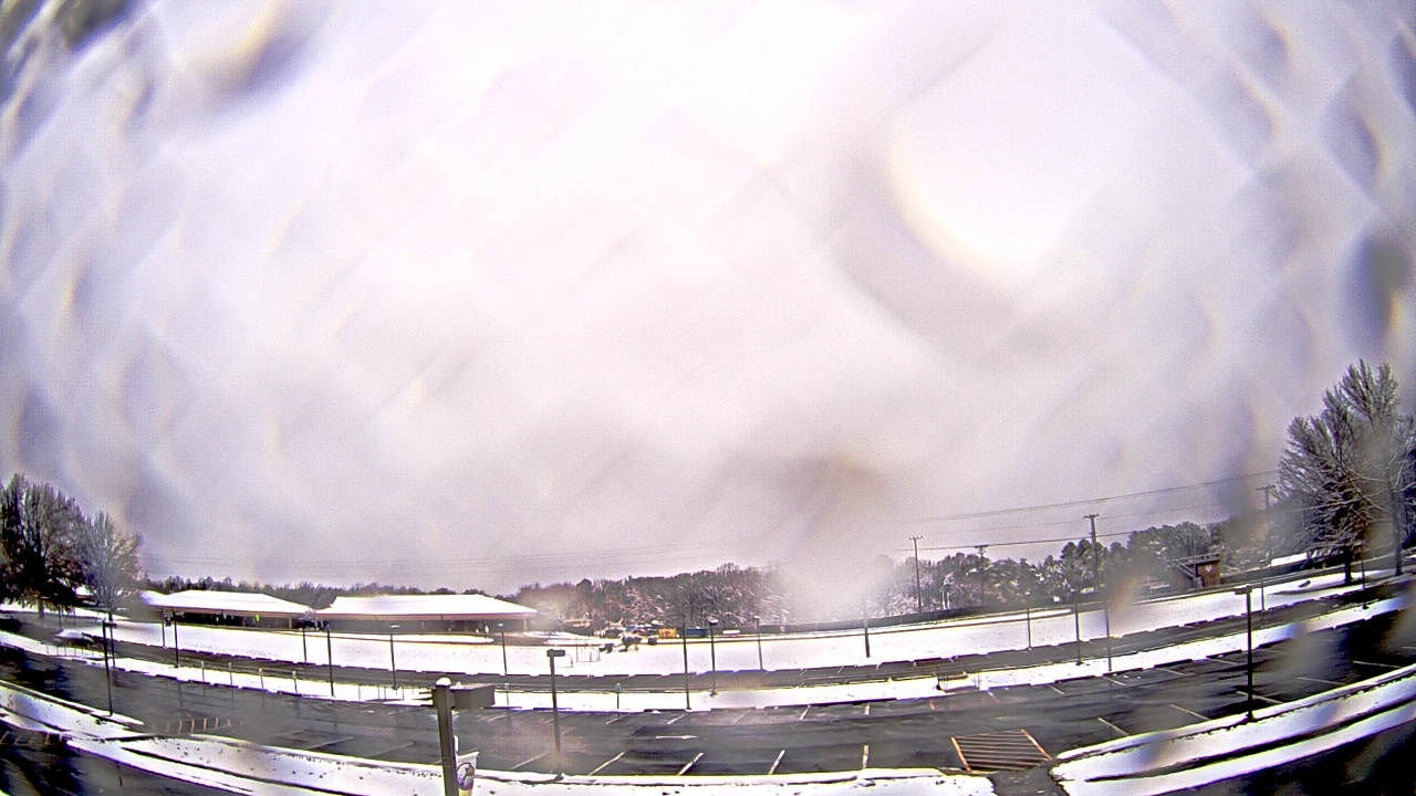 Thumbnail for current weather camera view from Prince Edward MS in Farmville, Virginia