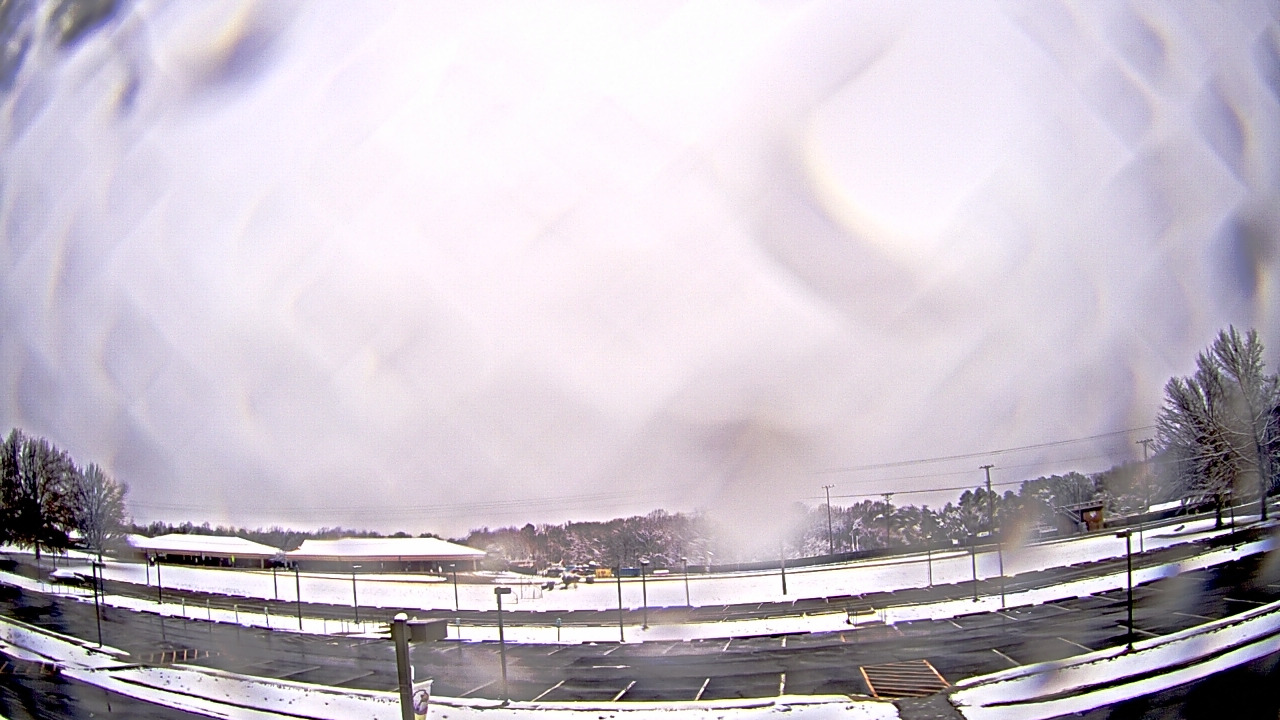 Thumbnail for current weather camera view from Prince Edward MS in Farmville, Virginia