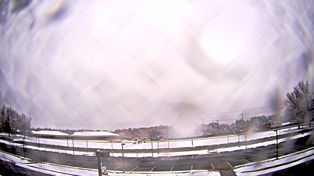 Thumbnail for current weather camera view from Prince Edward MS in Farmville, Virginia