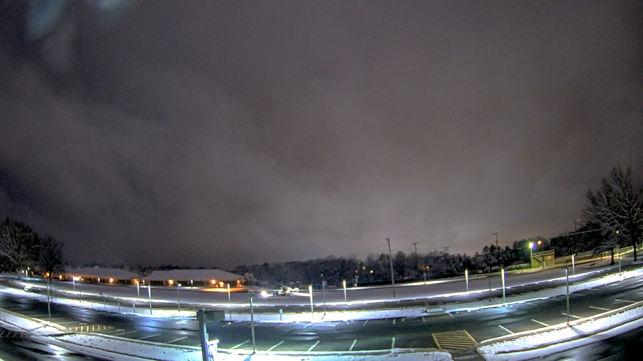 Thumbnail for current weather camera view from Prince Edward MS in Farmville, Virginia