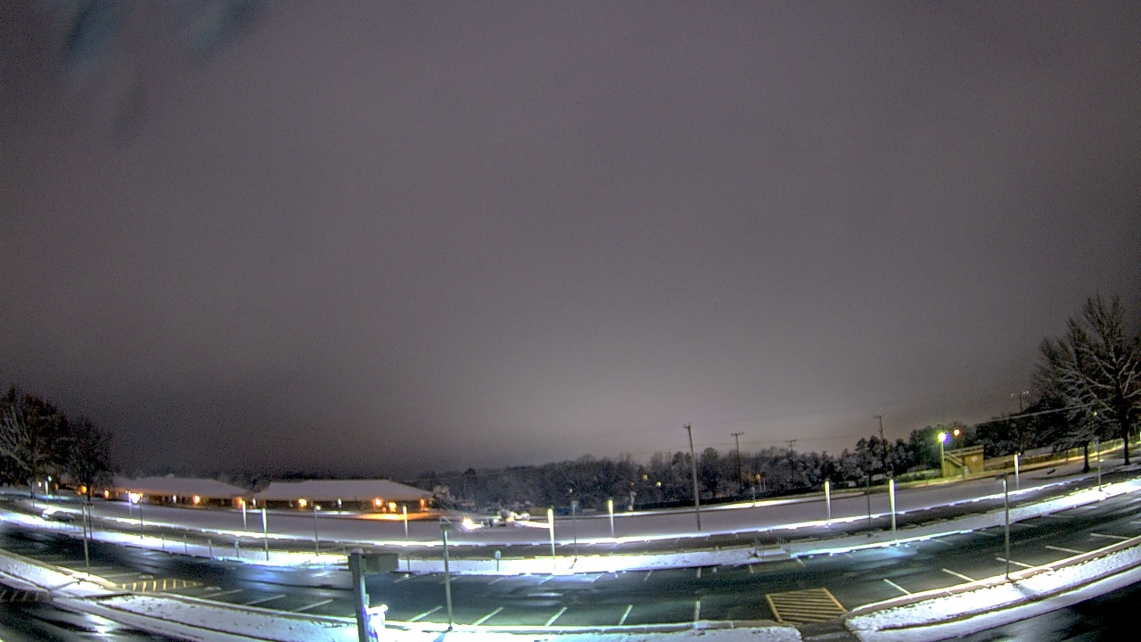 Thumbnail for current weather camera view from Prince Edward MS in Farmville, Virginia