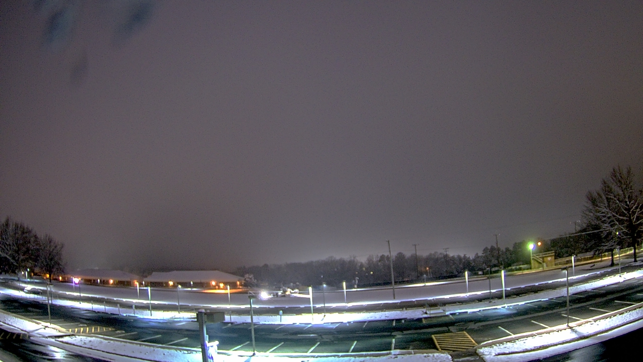 Thumbnail for current weather camera view from Prince Edward MS in Farmville, Virginia