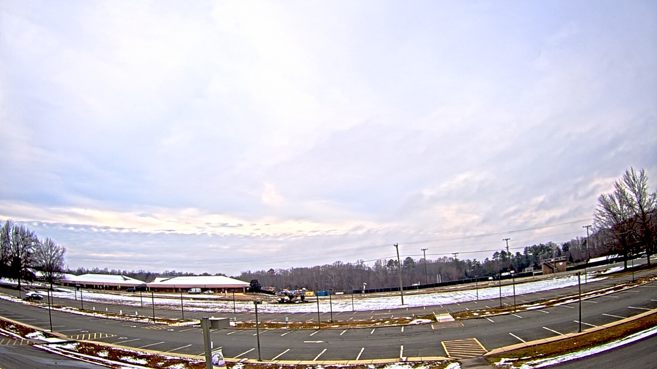 Thumbnail for current weather camera view from Prince Edward MS in Farmville, Virginia