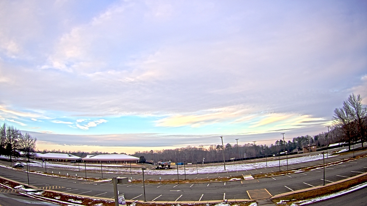 Thumbnail for current weather camera view from Prince Edward MS in Farmville, Virginia