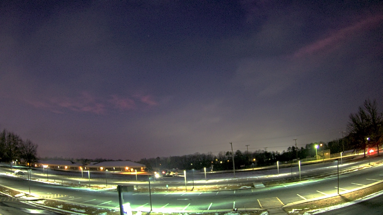 Thumbnail for current weather camera view from Prince Edward MS in Farmville, Virginia