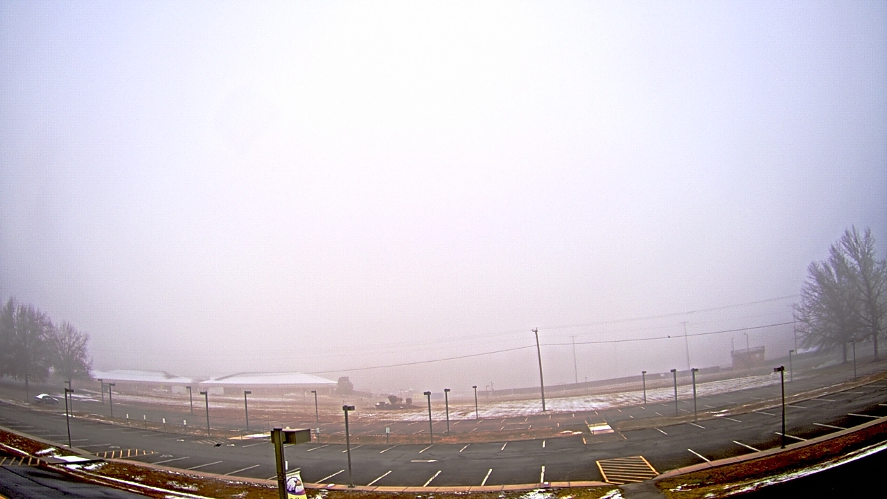 Thumbnail for current weather camera view from Prince Edward MS in Farmville, Virginia