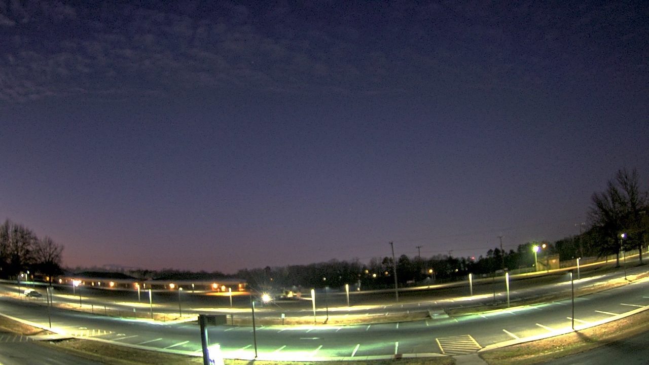 Thumbnail for current weather camera view from Prince Edward MS in Farmville, Virginia