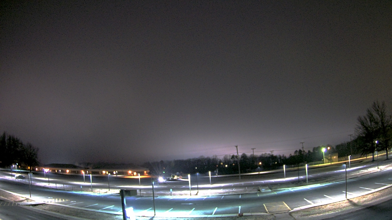 Thumbnail for current weather camera view from Prince Edward MS in Farmville, Virginia