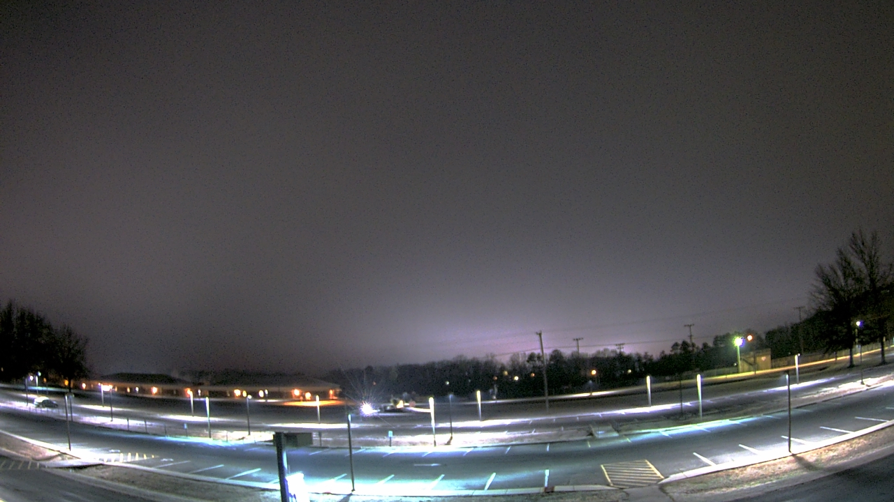 Thumbnail for current weather camera view from Prince Edward MS in Farmville, Virginia