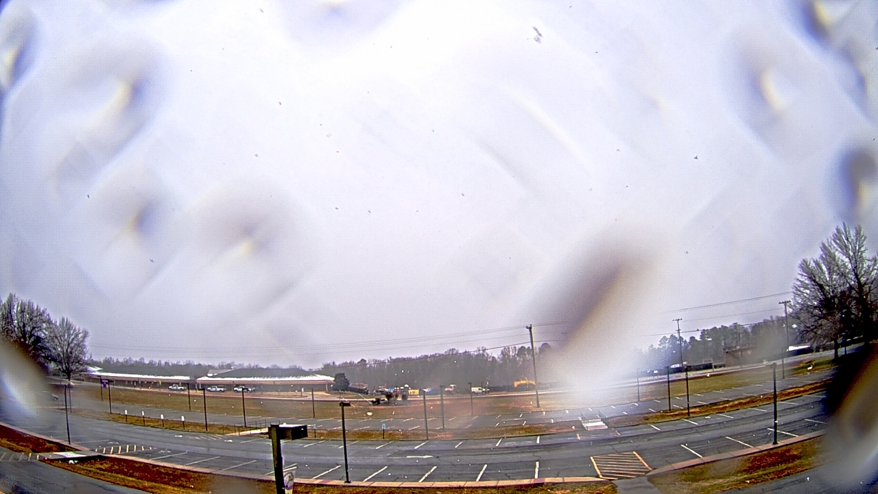 Thumbnail for current weather camera view from Prince Edward MS in Farmville, Virginia