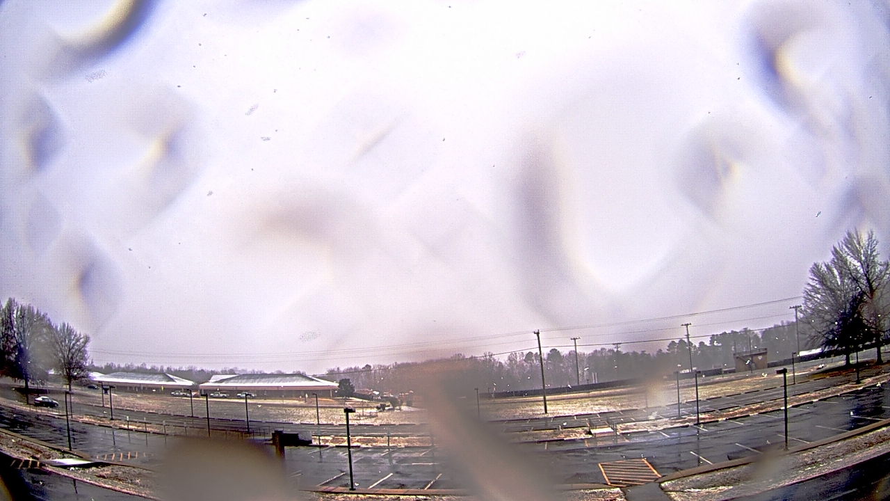 Thumbnail for current weather camera view from Prince Edward MS in Farmville, Virginia