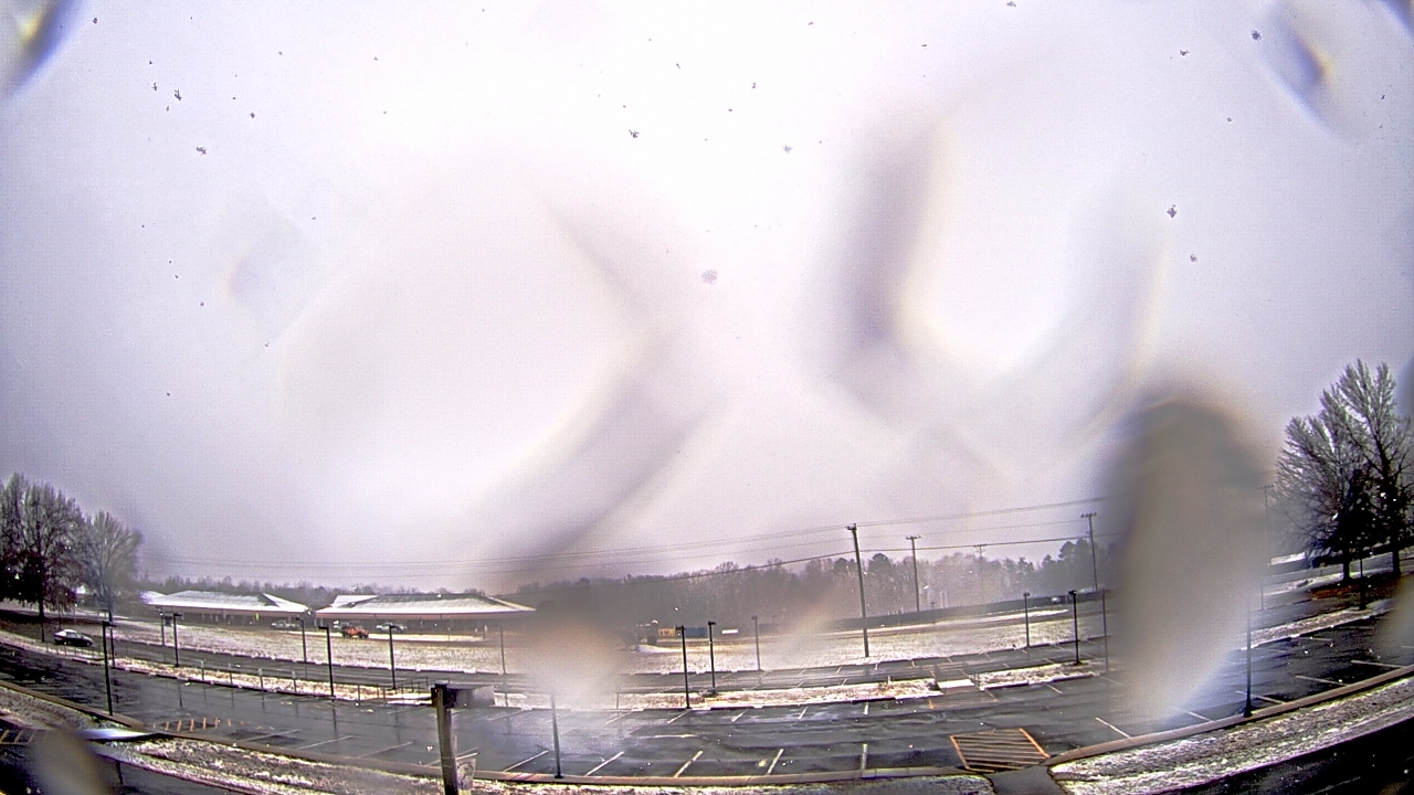 Thumbnail for current weather camera view from Prince Edward MS in Farmville, Virginia