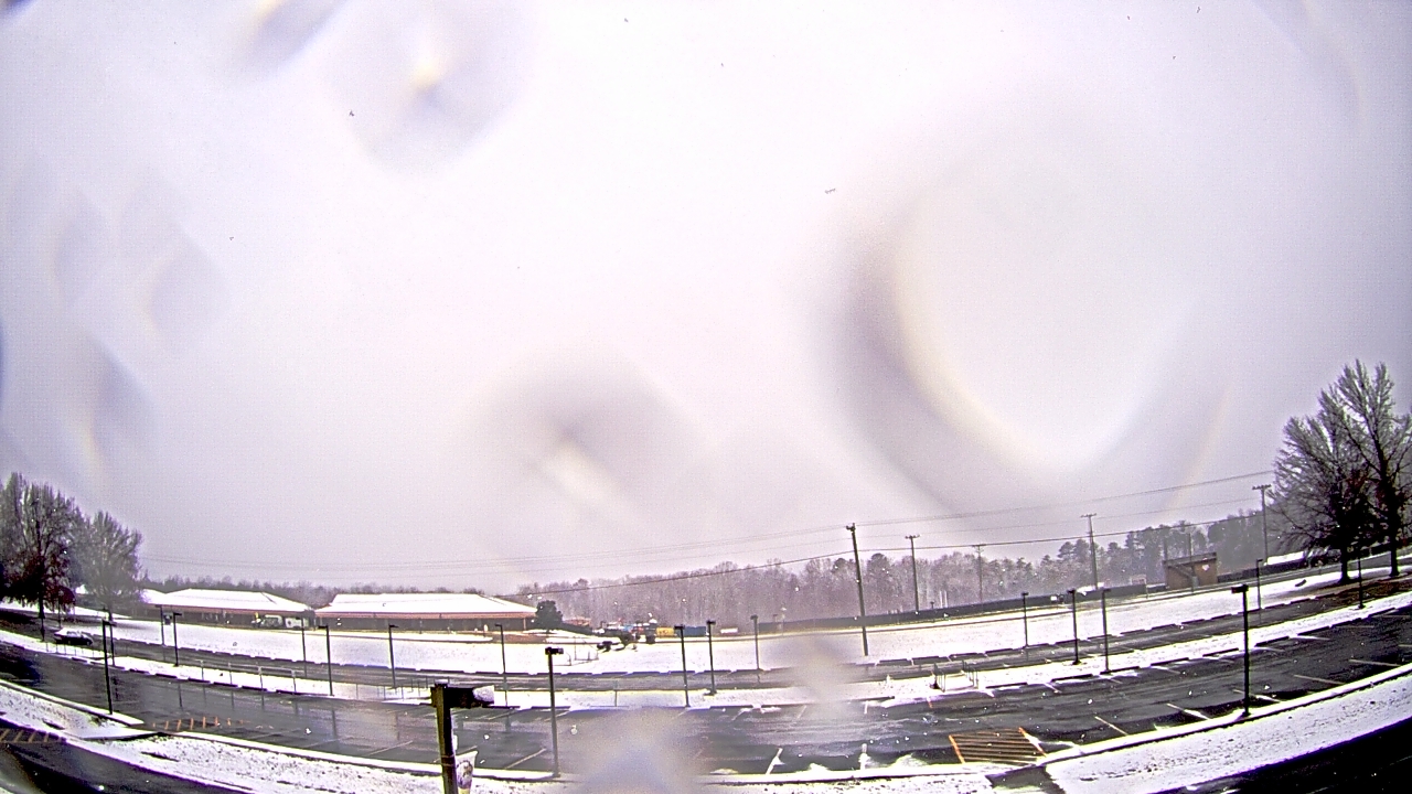 Thumbnail for current weather camera view from Prince Edward MS in Farmville, Virginia