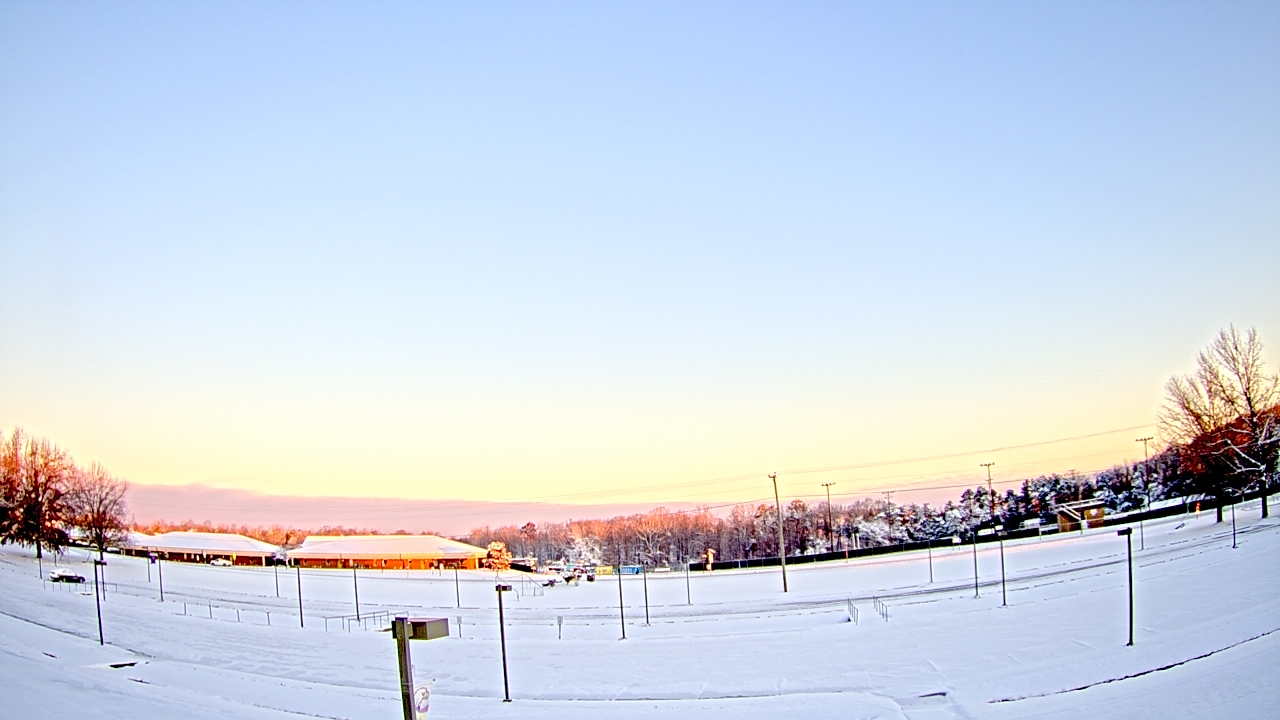 Thumbnail for current weather camera view from Prince Edward MS in Farmville, Virginia