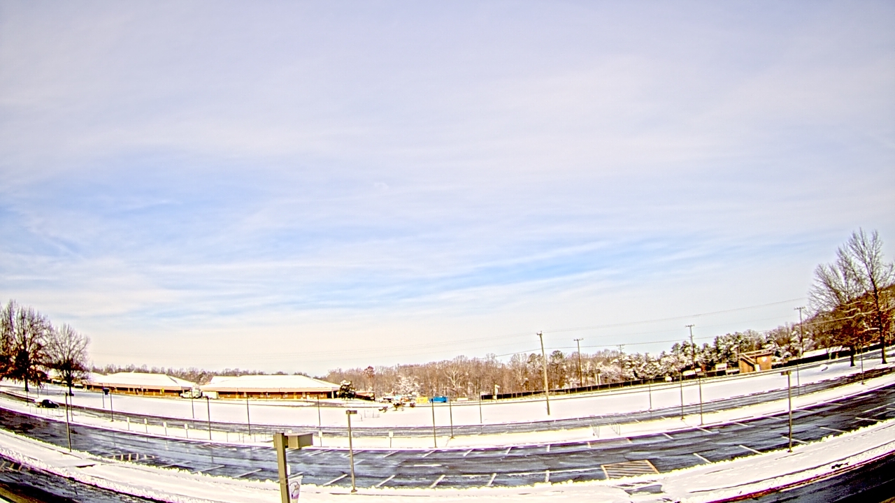 Thumbnail for current weather camera view from Prince Edward MS in Farmville, Virginia