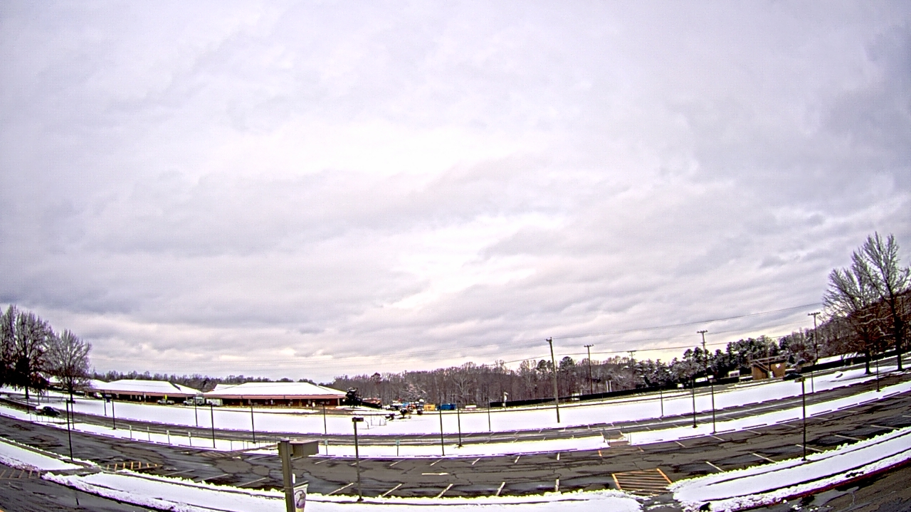 Thumbnail for current weather camera view from Prince Edward MS in Farmville, Virginia