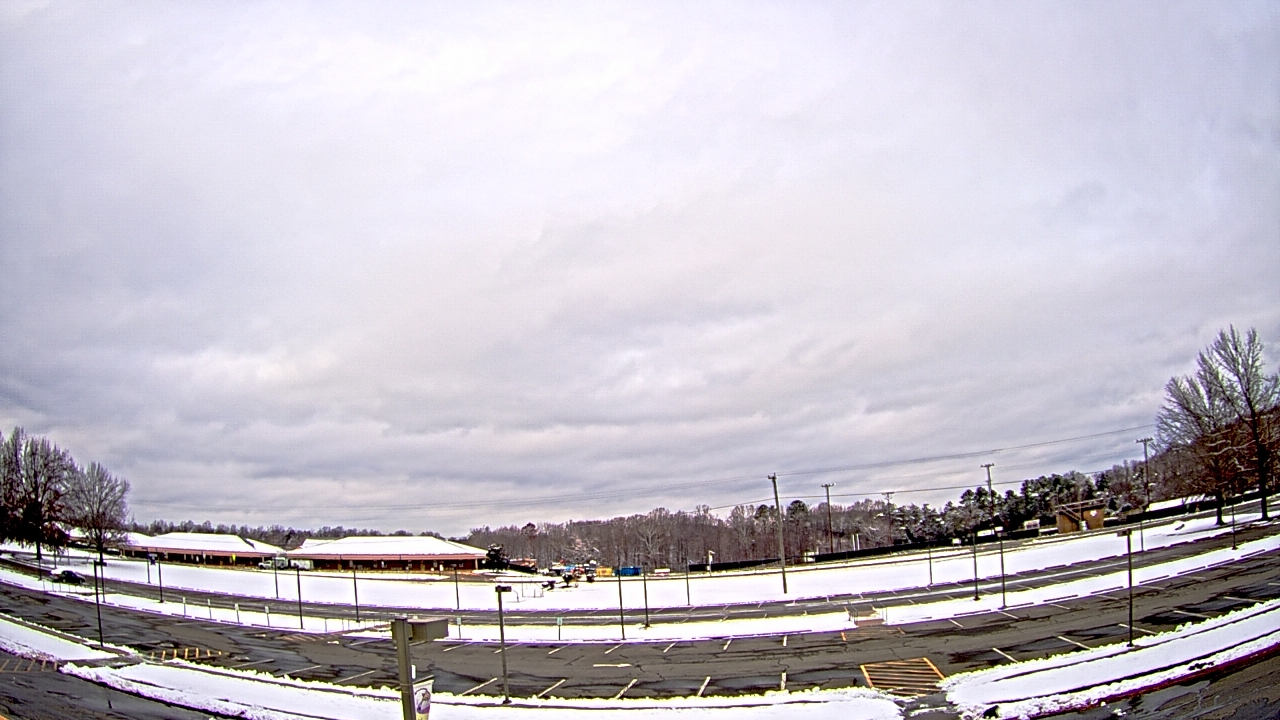 Thumbnail for current weather camera view from Prince Edward MS in Farmville, Virginia