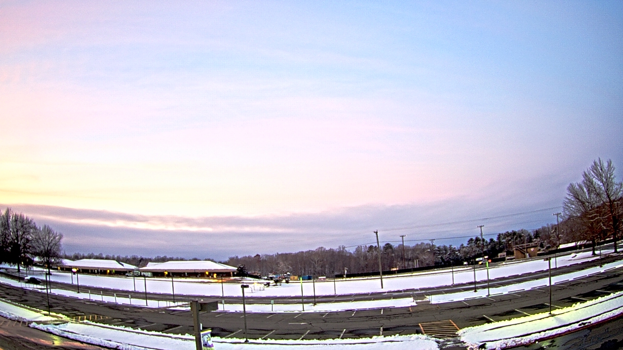 Thumbnail for current weather camera view from Prince Edward MS in Farmville, Virginia