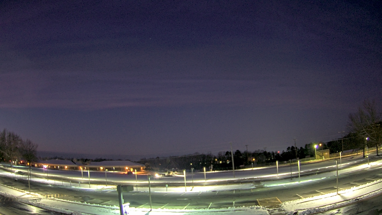 Thumbnail for current weather camera view from Prince Edward MS in Farmville, Virginia