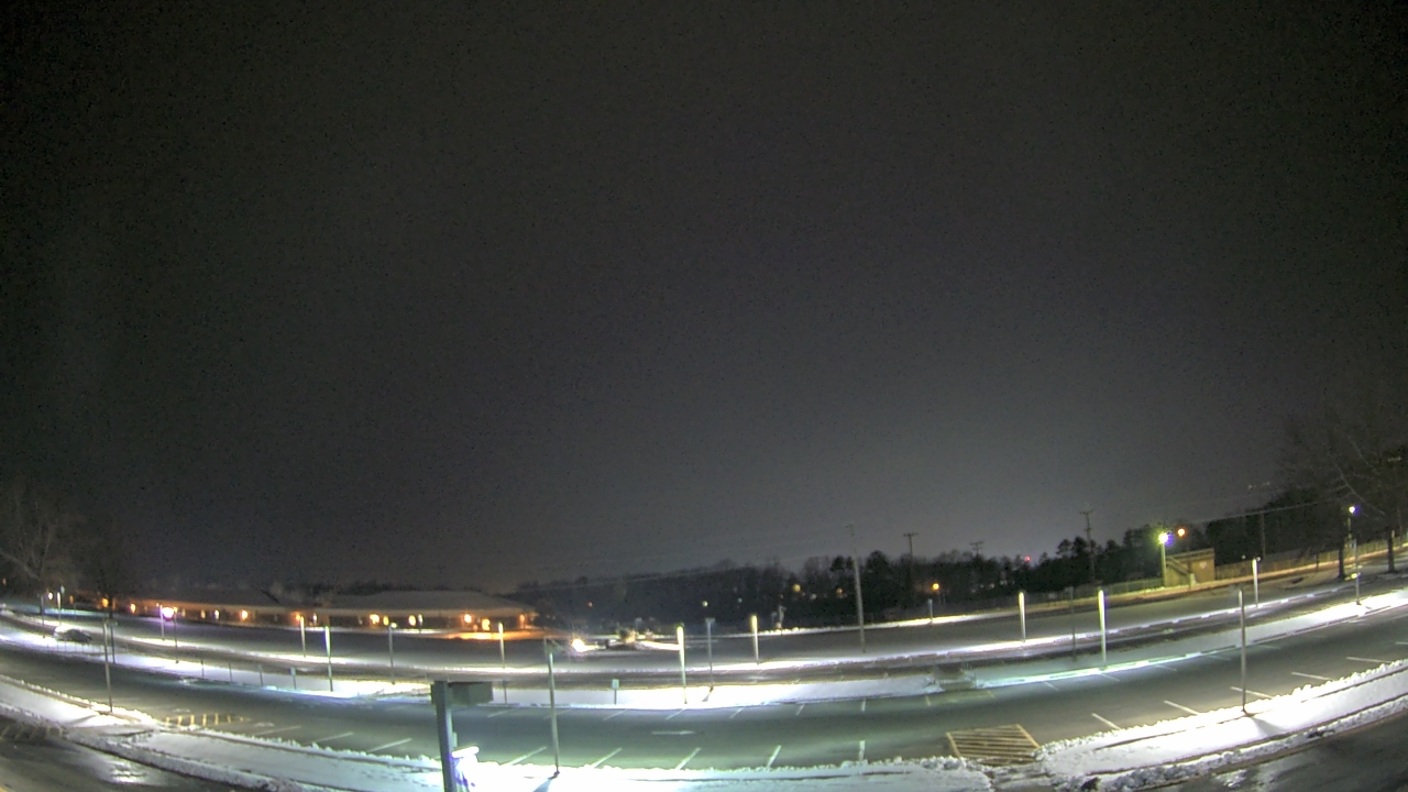 Thumbnail for current weather camera view from Prince Edward MS in Farmville, Virginia