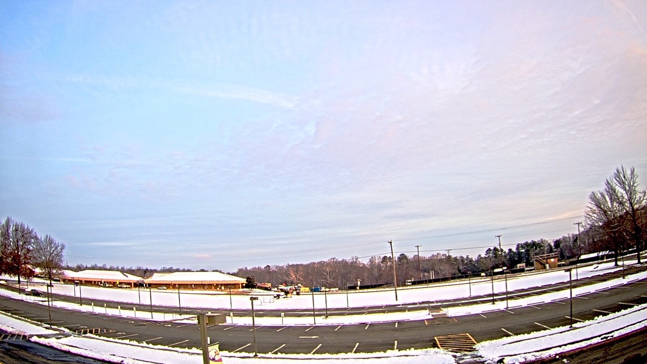 Thumbnail for current weather camera view from Prince Edward MS in Farmville, Virginia