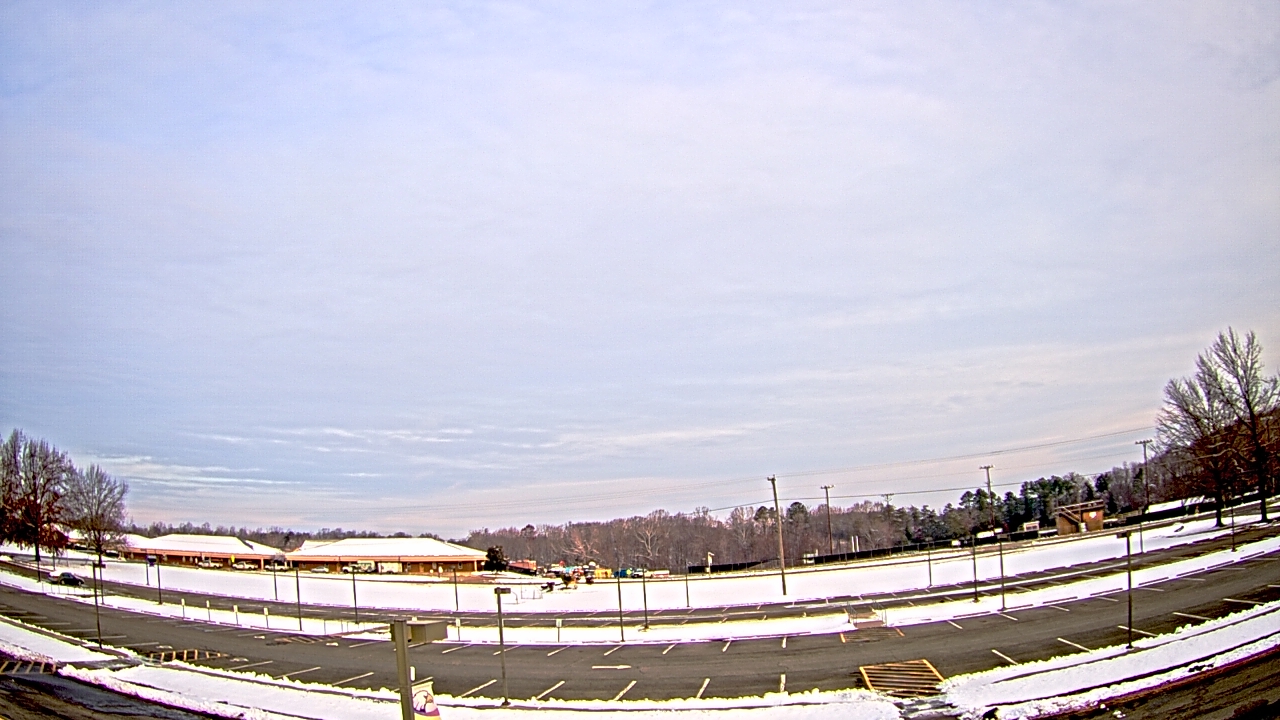 Thumbnail for current weather camera view from Prince Edward MS in Farmville, Virginia