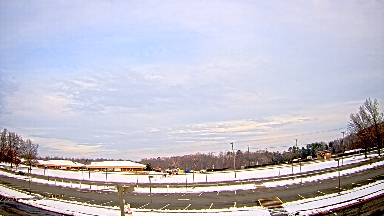 Thumbnail for current weather camera view from Prince Edward MS in Farmville, Virginia