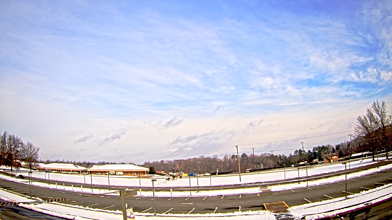 Thumbnail for current weather camera view from Prince Edward MS in Farmville, Virginia