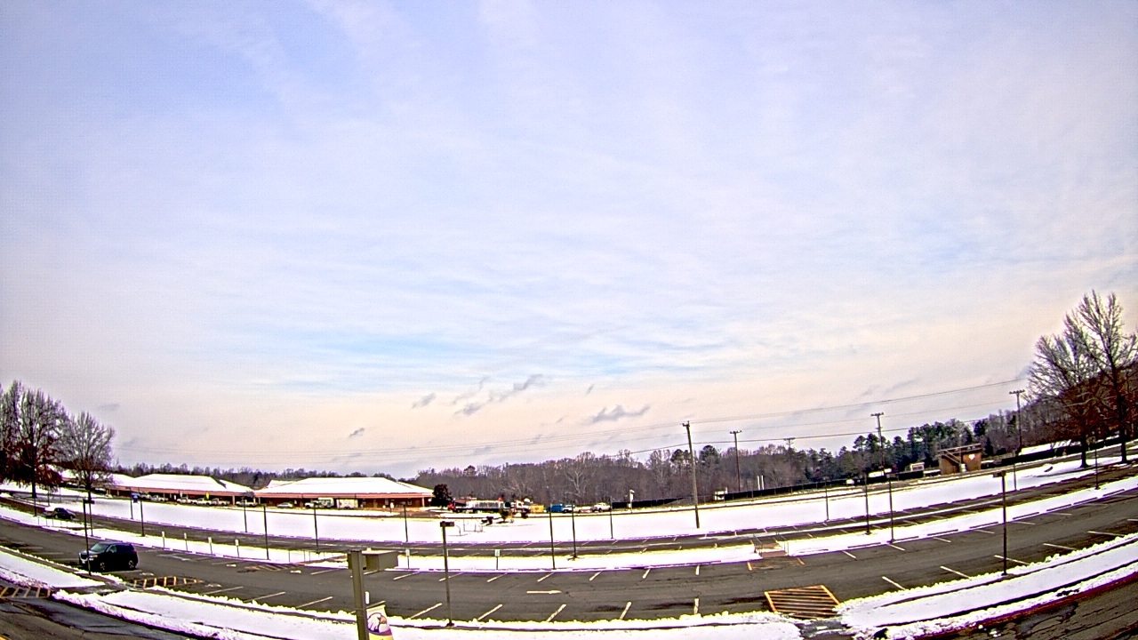 Thumbnail for current weather camera view from Prince Edward MS in Farmville, Virginia