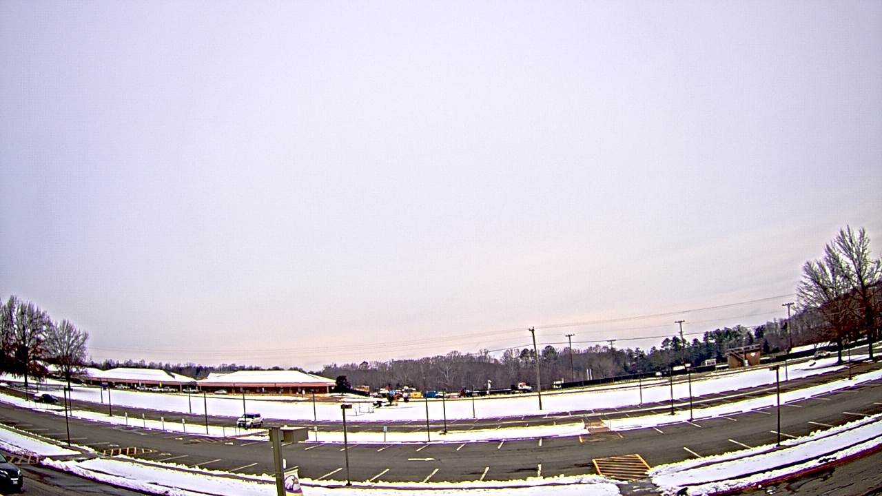 Thumbnail for current weather camera view from Prince Edward MS in Farmville, Virginia