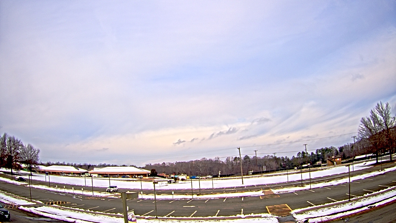 Thumbnail for current weather camera view from Prince Edward MS in Farmville, Virginia