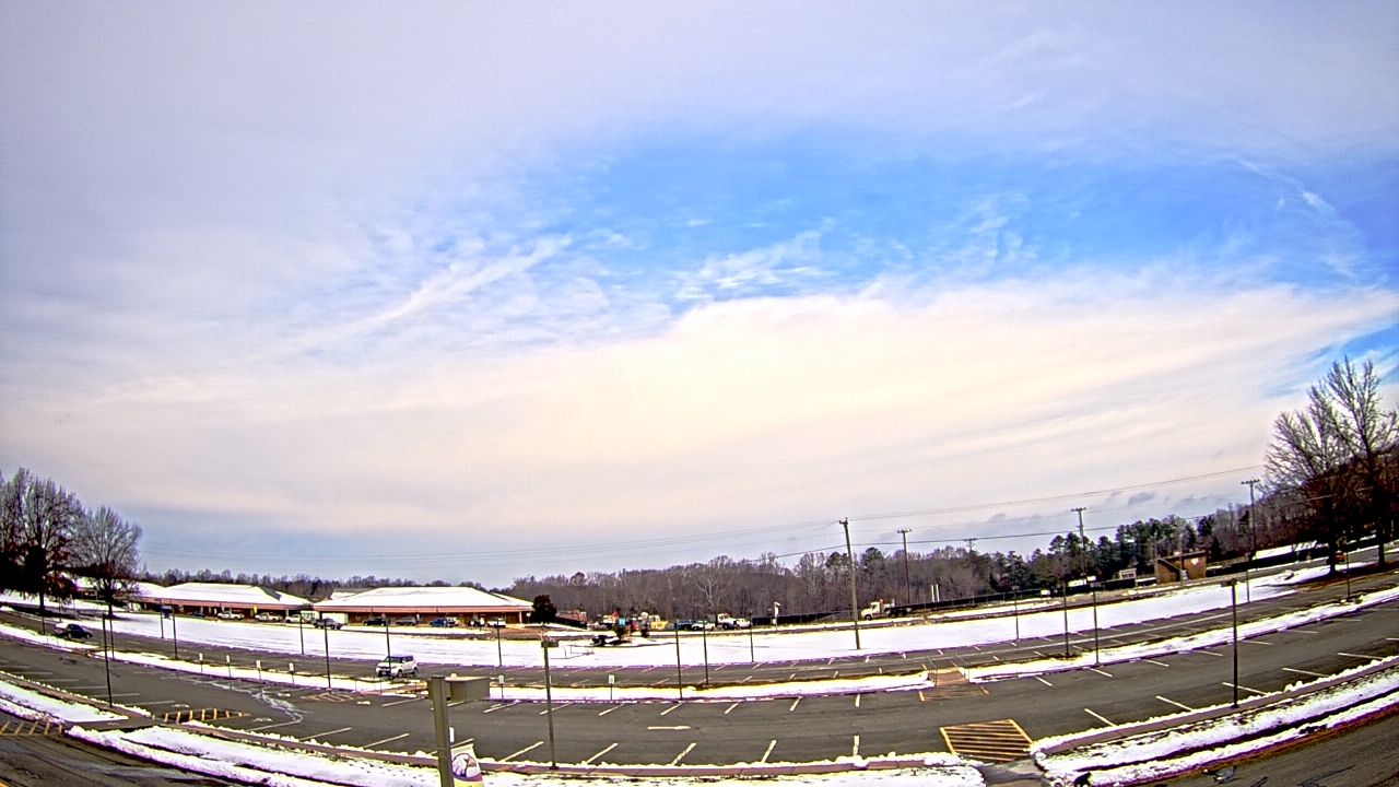 Thumbnail for current weather camera view from Prince Edward MS in Farmville, Virginia