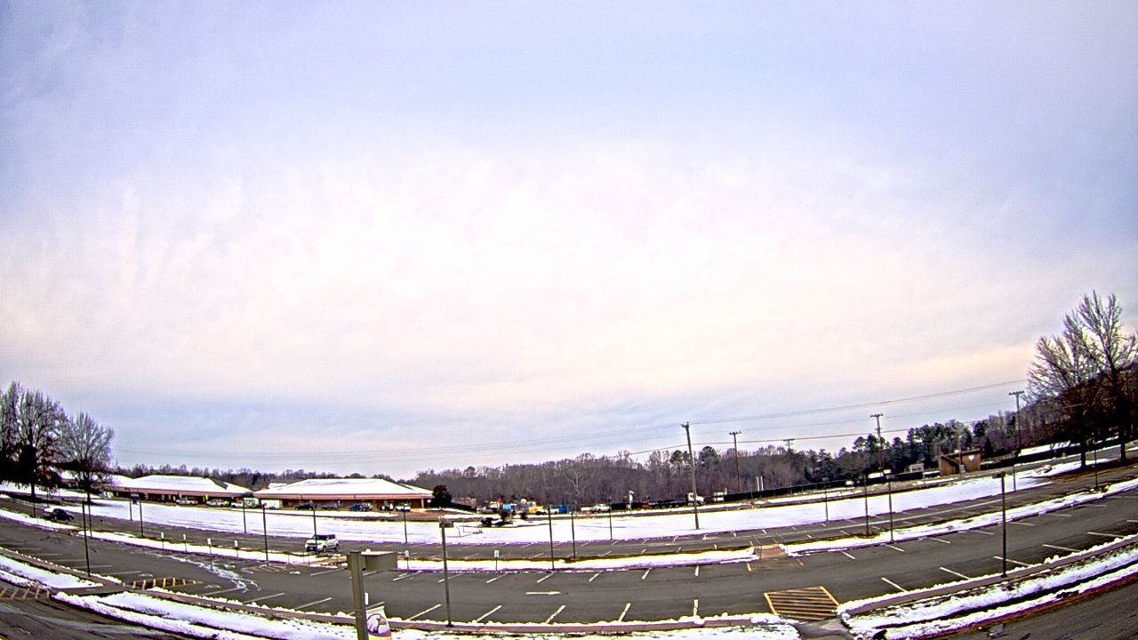 Thumbnail for current weather camera view from Prince Edward MS in Farmville, Virginia