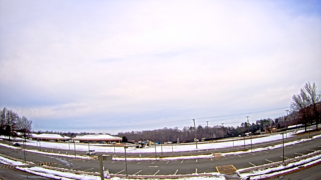 Thumbnail for current weather camera view from Prince Edward MS in Farmville, Virginia