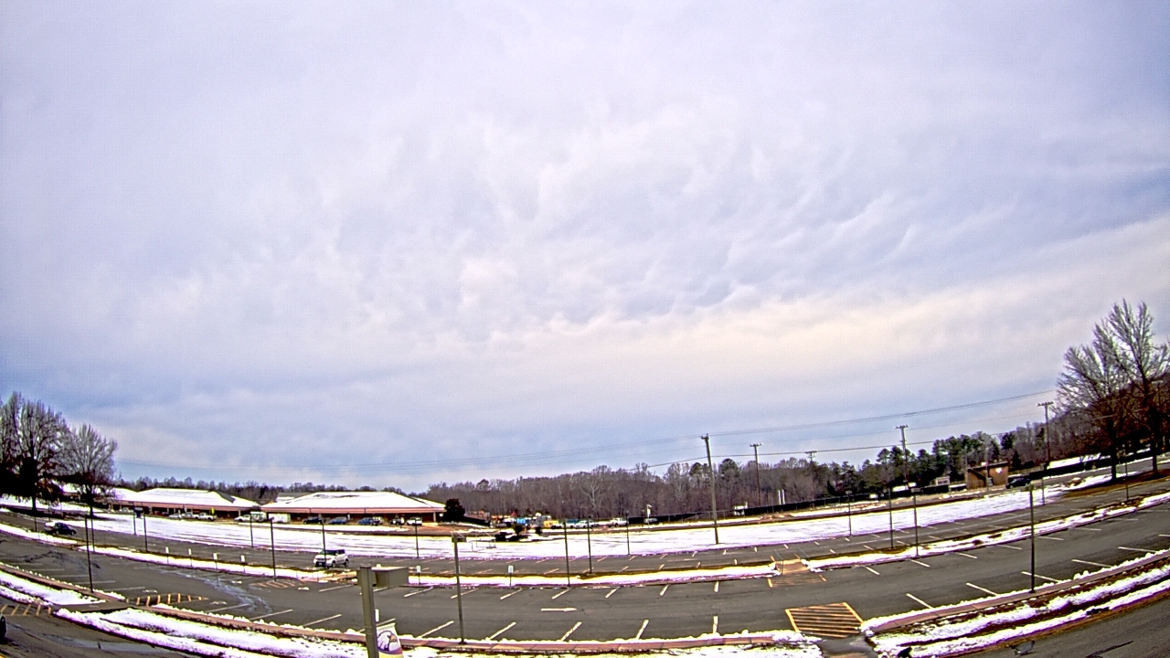 Thumbnail for current weather camera view from Prince Edward MS in Farmville, Virginia