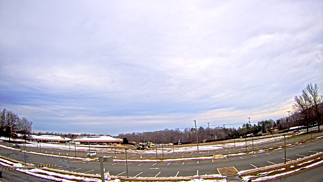 Thumbnail for current weather camera view from Prince Edward MS in Farmville, Virginia