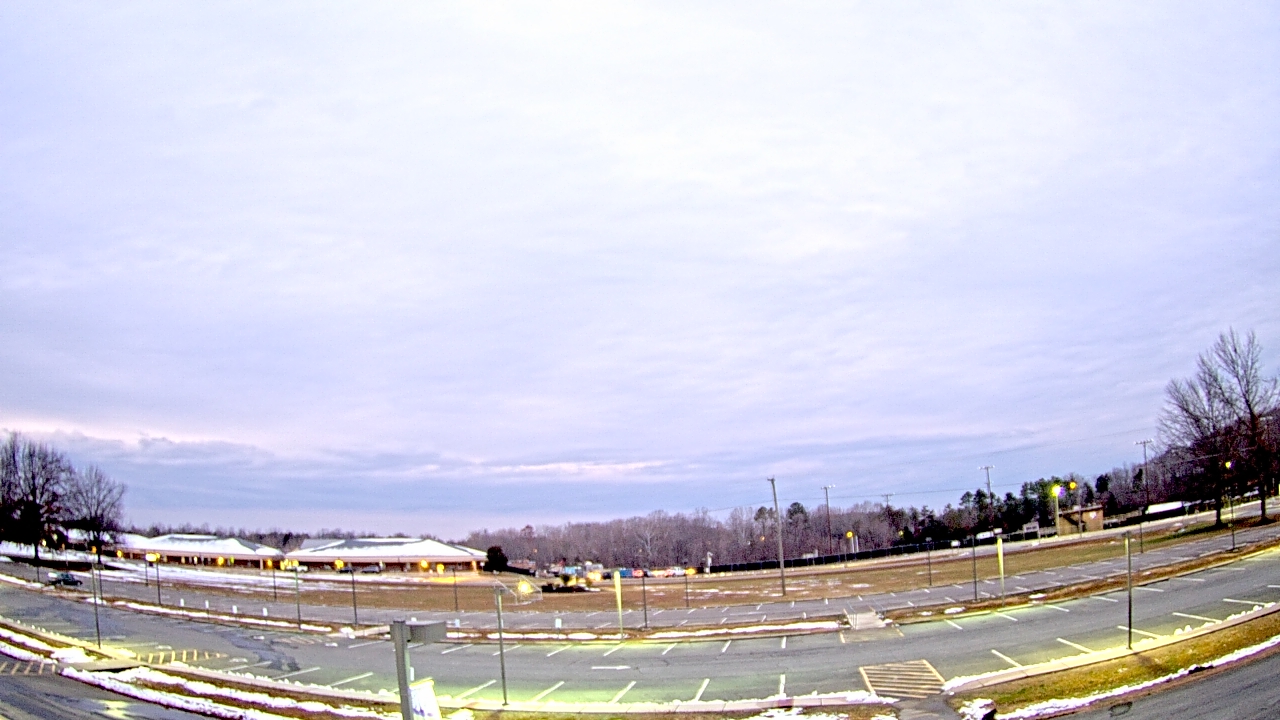 Thumbnail for current weather camera view from Prince Edward MS in Farmville, Virginia