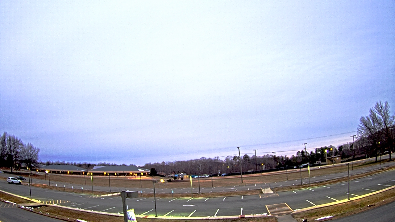 Thumbnail for current weather camera view from Prince Edward MS in Farmville, Virginia