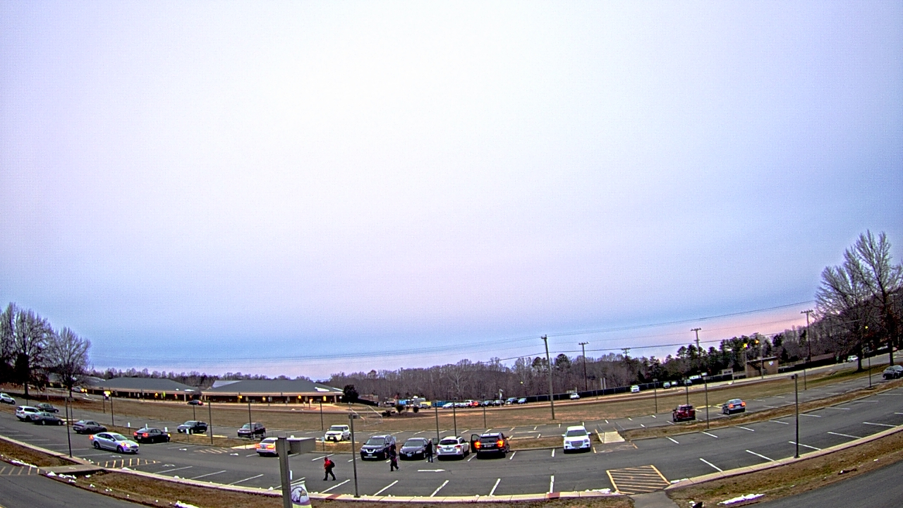 Thumbnail for current weather camera view from Prince Edward MS in Farmville, Virginia