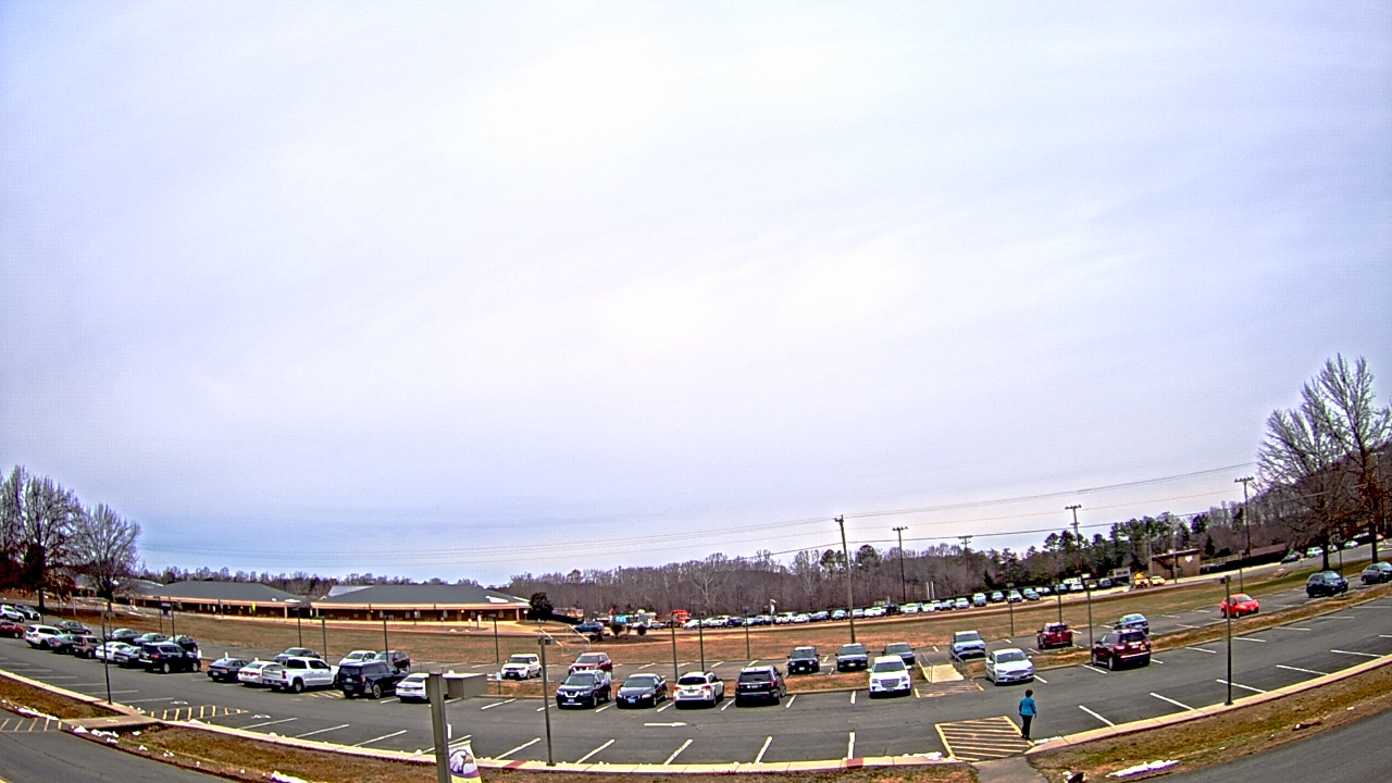 Thumbnail for current weather camera view from Prince Edward MS in Farmville, Virginia