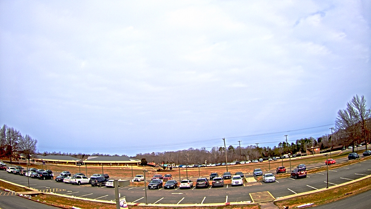 Thumbnail for current weather camera view from Prince Edward MS in Farmville, Virginia