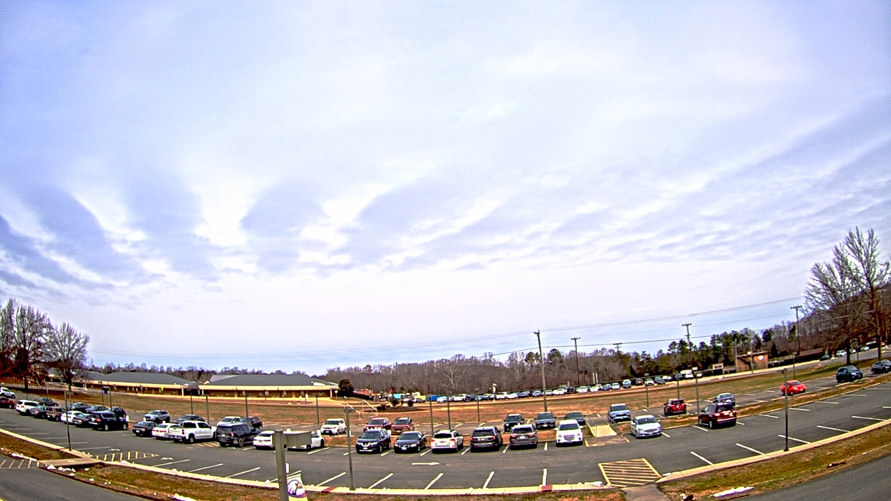 Thumbnail for current weather camera view from Prince Edward MS in Farmville, Virginia