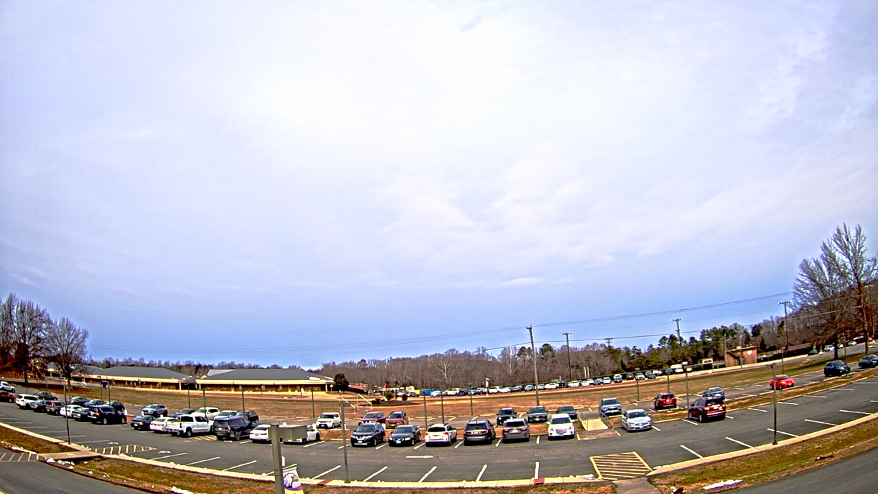 Thumbnail for current weather camera view from Prince Edward MS in Farmville, Virginia