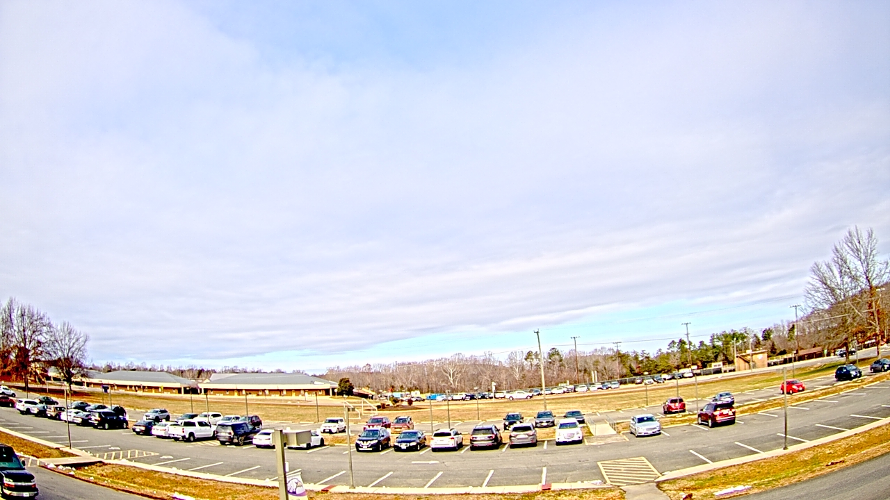 Thumbnail for current weather camera view from Prince Edward MS in Farmville, Virginia