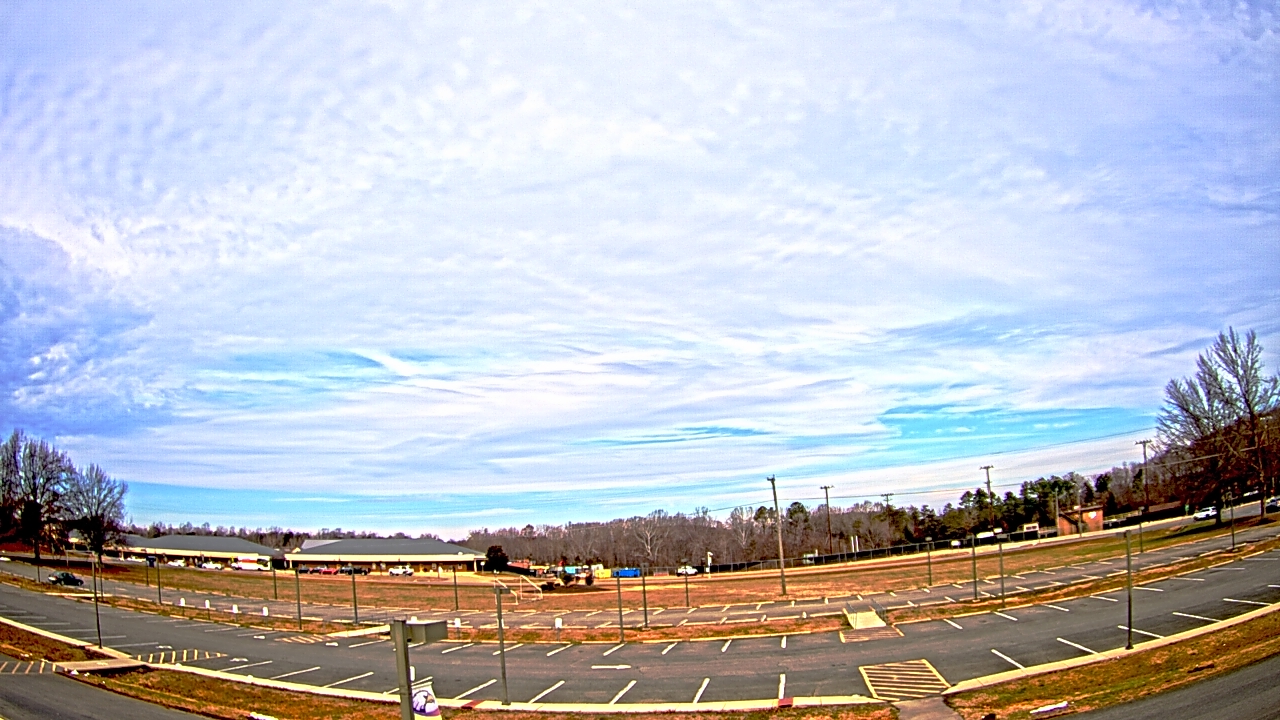 Thumbnail for current weather camera view from Prince Edward MS in Farmville, Virginia